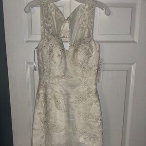 Ivory wedding dress